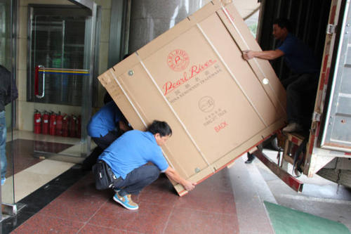 松阳钢琴贵重工艺品无忧运